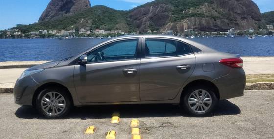 TOYOTA YARIS 1.5 16V FLEX SEDAN XL PLUS CONNECT MULTIDRIVE